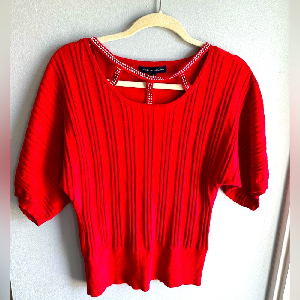NWT Adrienne Vittadini sweater size S Beautiful red choker collar, wide sleeves